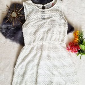 White Dress Textured Material XL with Shell